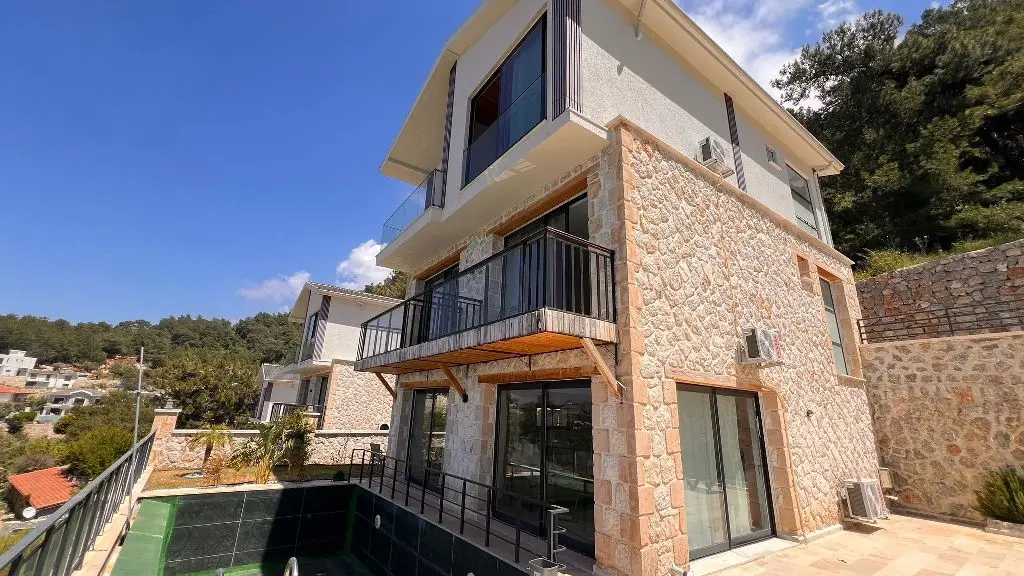 Home in Faralya